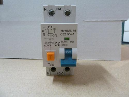 32A circuit breaker
